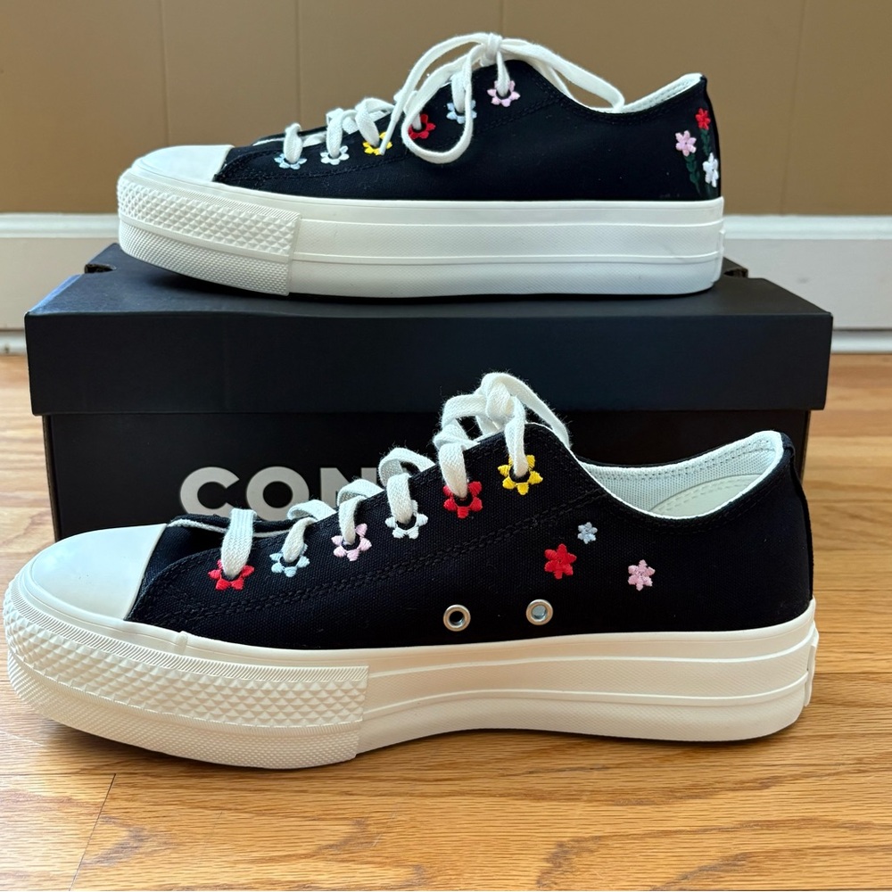 Converse Women's Black Canvas platform Sneakers with Floral Embroidery
